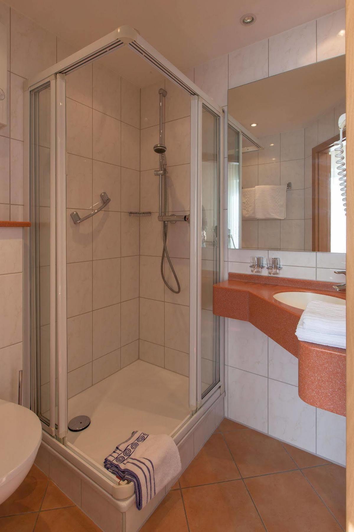 Hotel & Restaurant Krone Kestert Εξωτερικό φωτογραφία