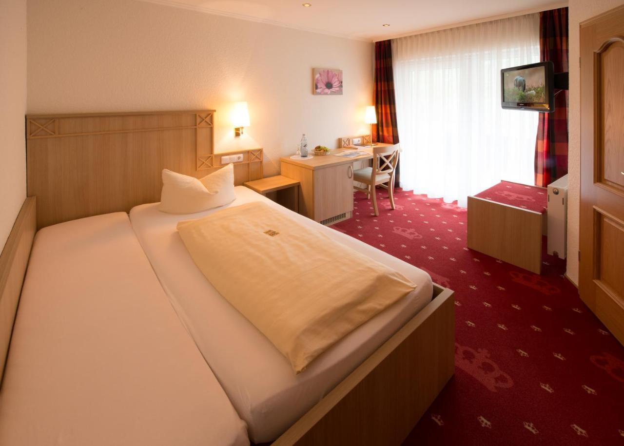 Hotel & Restaurant Krone Kestert Εξωτερικό φωτογραφία