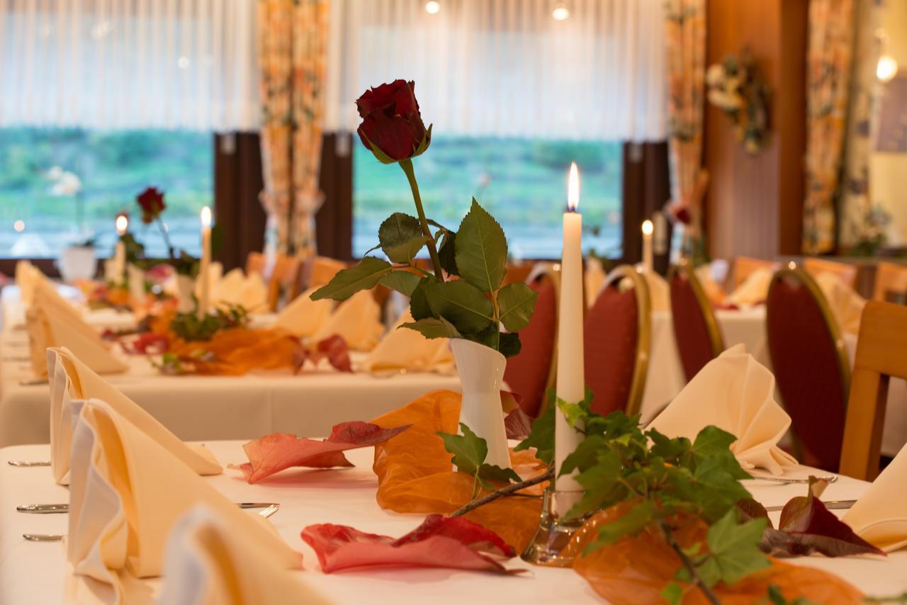 Hotel & Restaurant Krone Kestert Εξωτερικό φωτογραφία