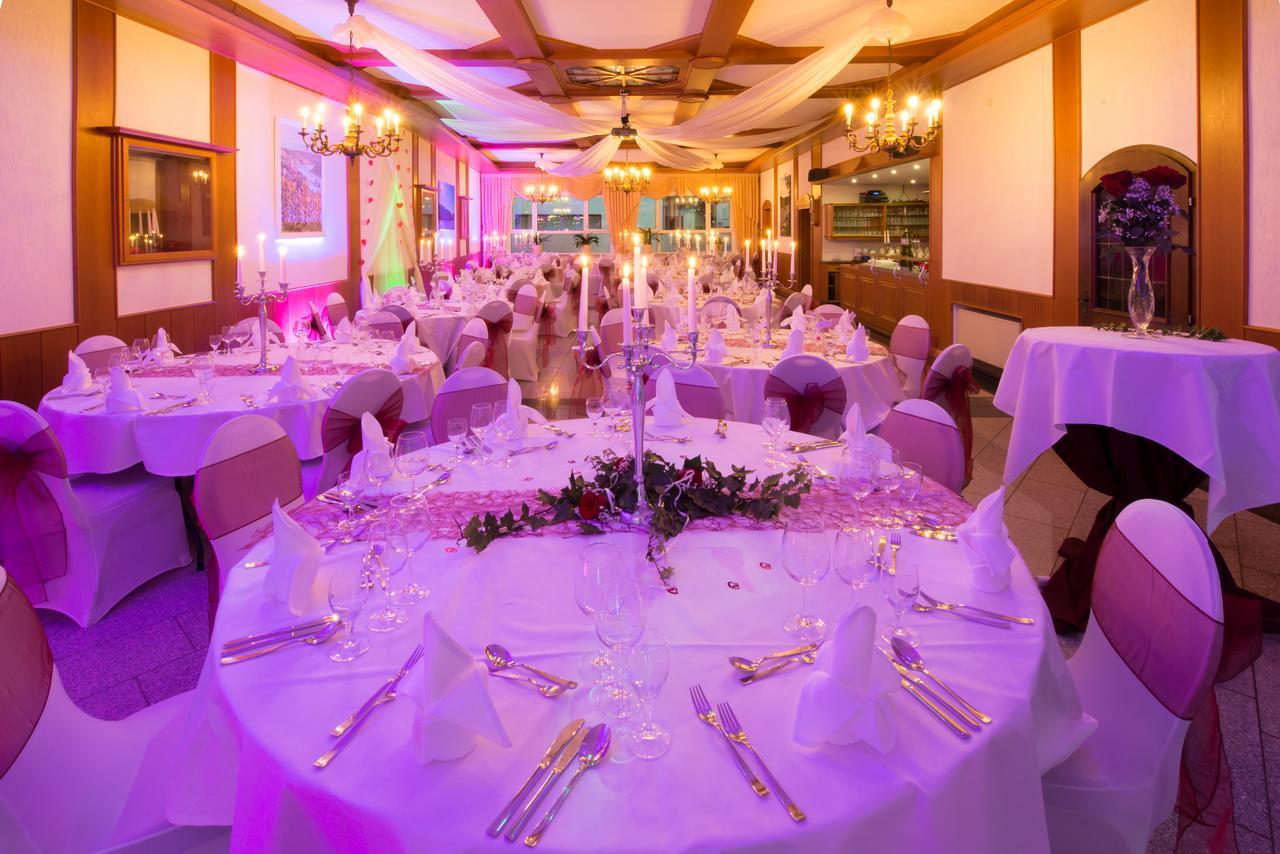 Hotel & Restaurant Krone Kestert Εξωτερικό φωτογραφία
