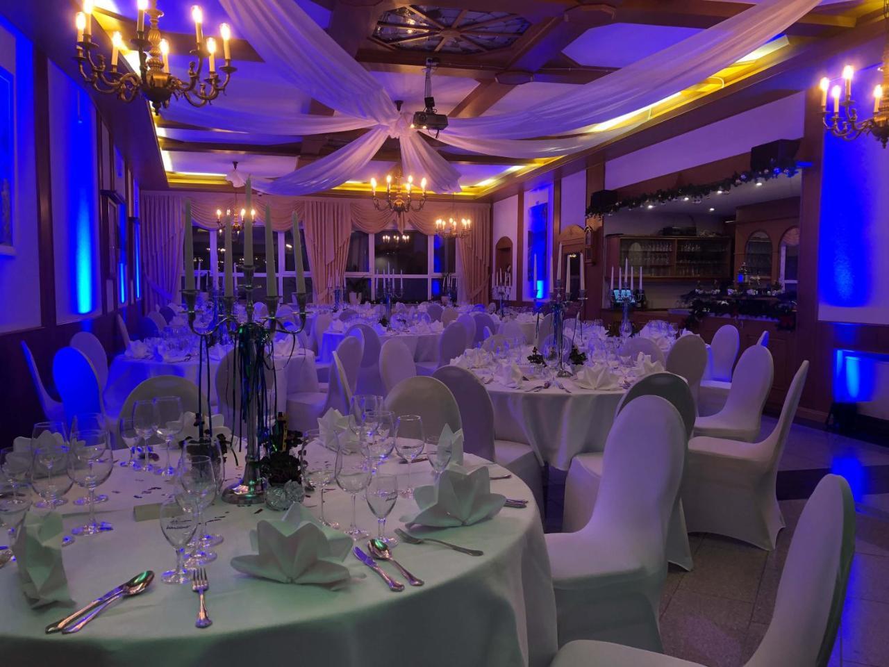 Hotel & Restaurant Krone Kestert Εξωτερικό φωτογραφία